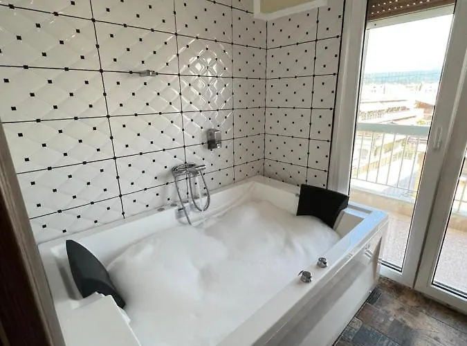 Jacuzzi Daire *